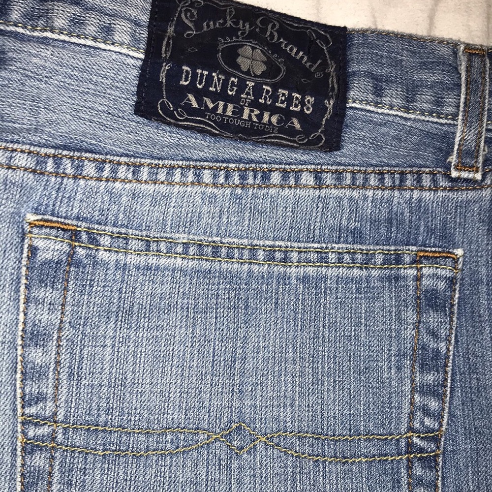 36x33 (“Reg”) LUCKY brand men’s jeans...excellent